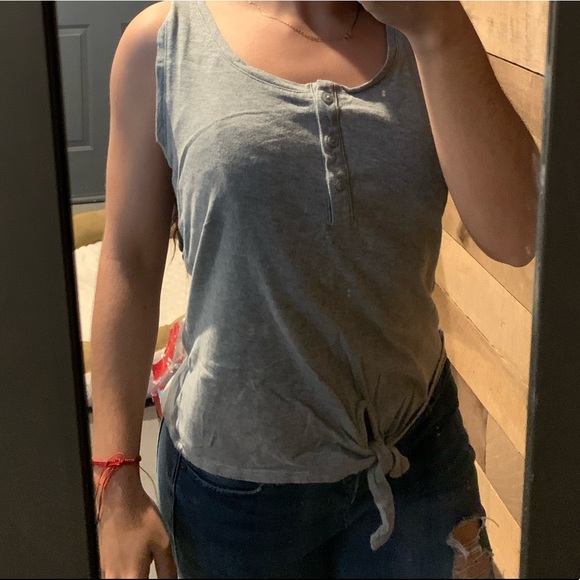 Grey top - Picture 1 of 3